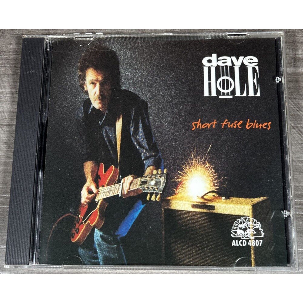 Dave Hole – Short Fuse Blues   CD Album  Alligator Records – ALCD 4807  1992